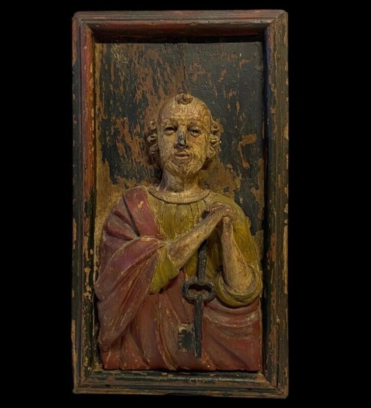Scultura lignea policroma raffigurante San Pietro.