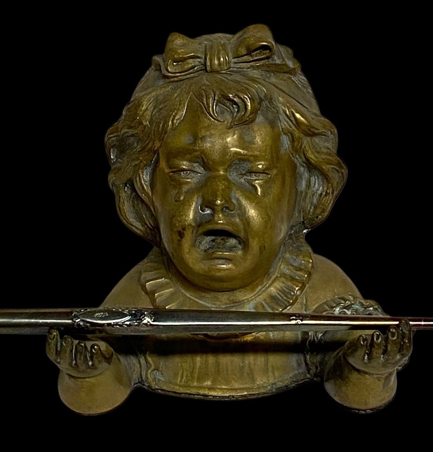 Rare bronze inkwell depicting a crying girl, 19th century