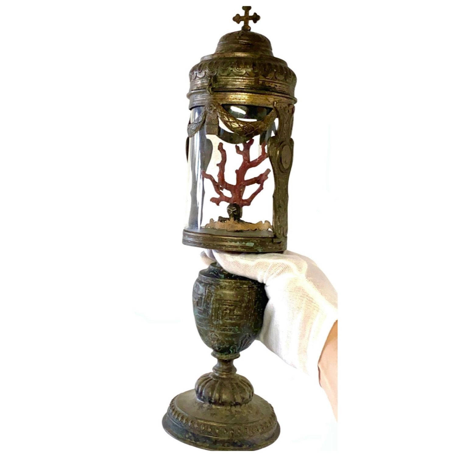 Monstrance Reliquary in embossed copper with coral branch and skull, Italy 18th century