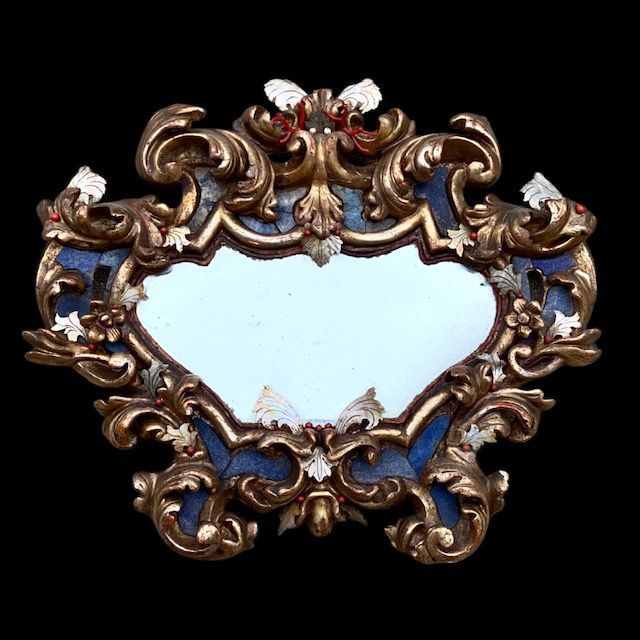 Wonderful gilded wood mirror with coral, mother of pearl and lapis lazuli, Italy Sicily 18th century
