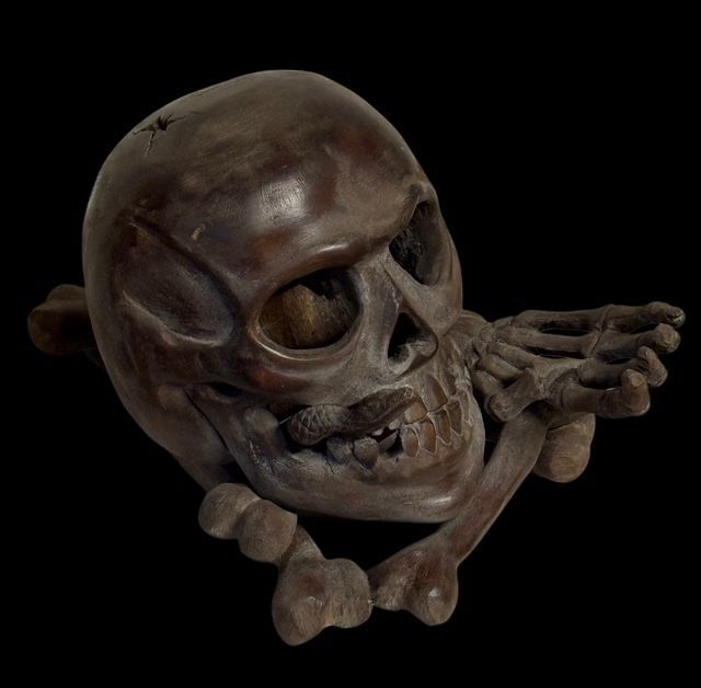 Sculpture skull bones skeleton carved wood, Italy late 19th century