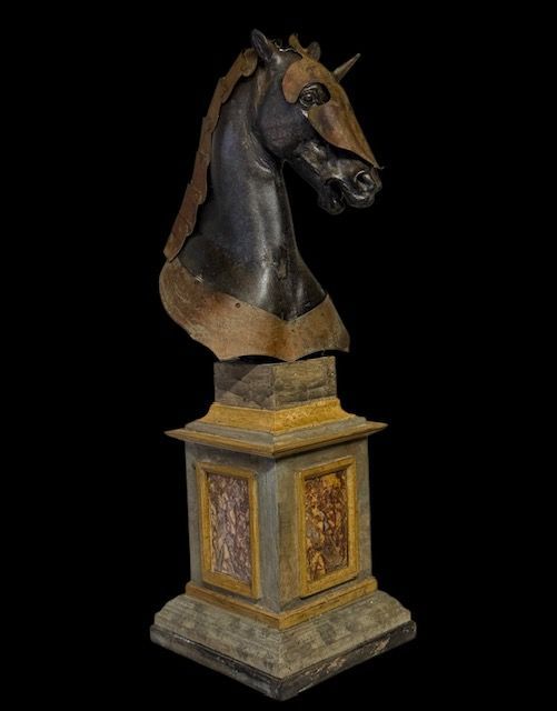 A-Meravigliosa scultura cavallo in gesso con armatura in rame e base legno marmo, Italia XIX secolo