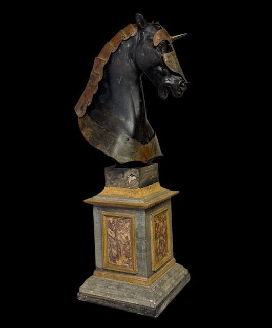 B-Meravigliosa scultura cavallo in gesso con armatura in rame e base legno marmo, Italia XIX secolo