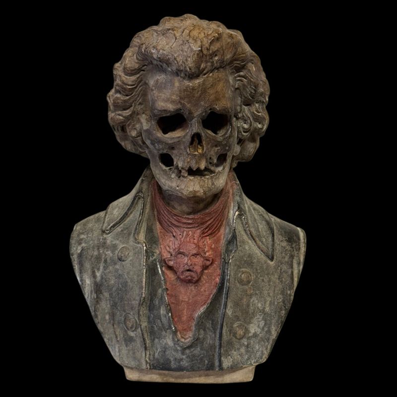 Bizzarra rappresentazione macabra di Beethoven in alabastro