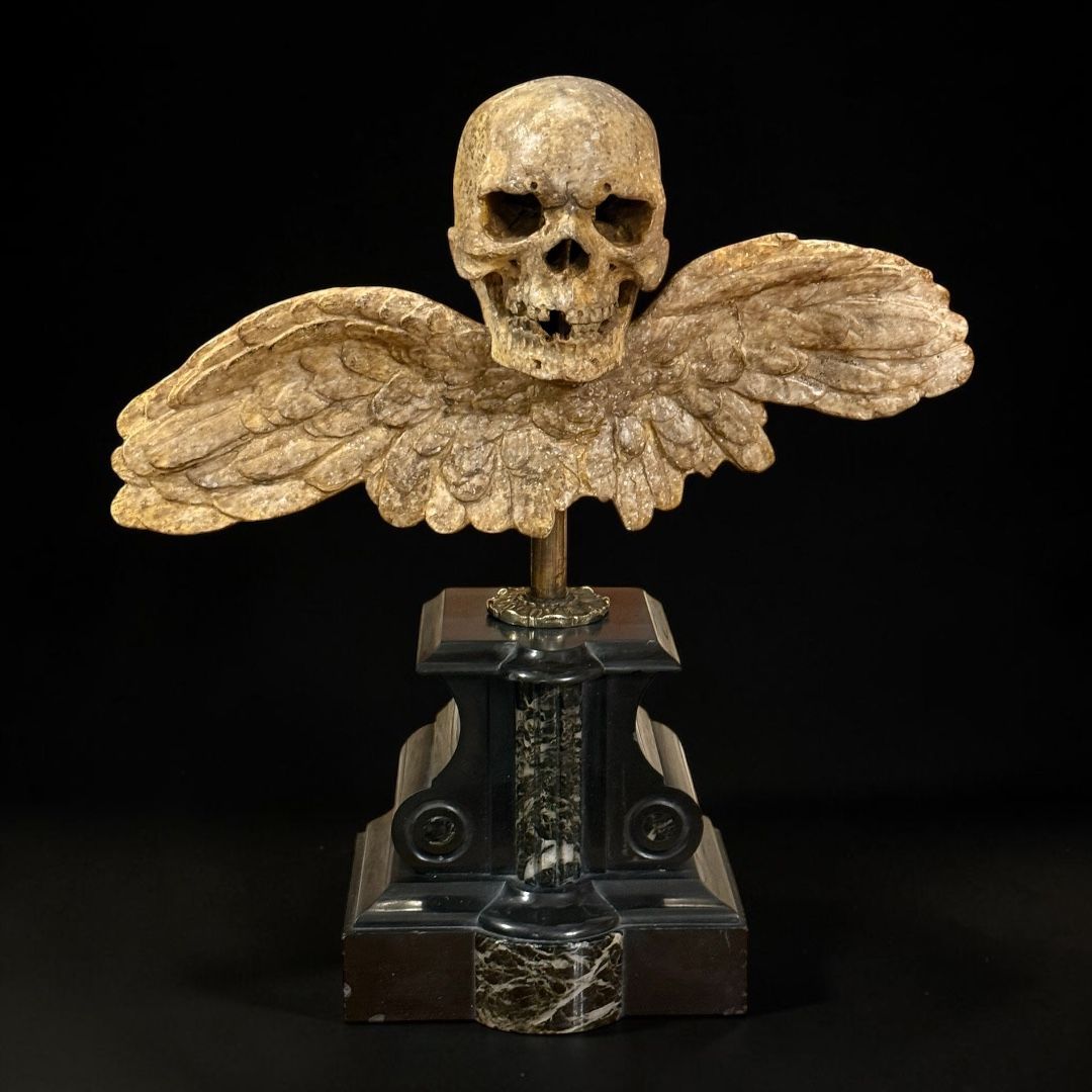 A-WINGED SKULL – Memento Mori on a marble base – 19th Century A-WINGED SKULL – Memento Mori on a marble base – 19th Century