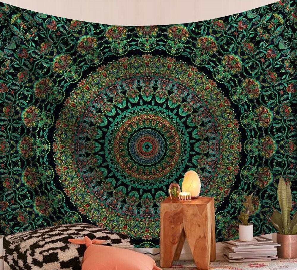 Mandala Wandtuch/Wandteppich: Grünes Feuer