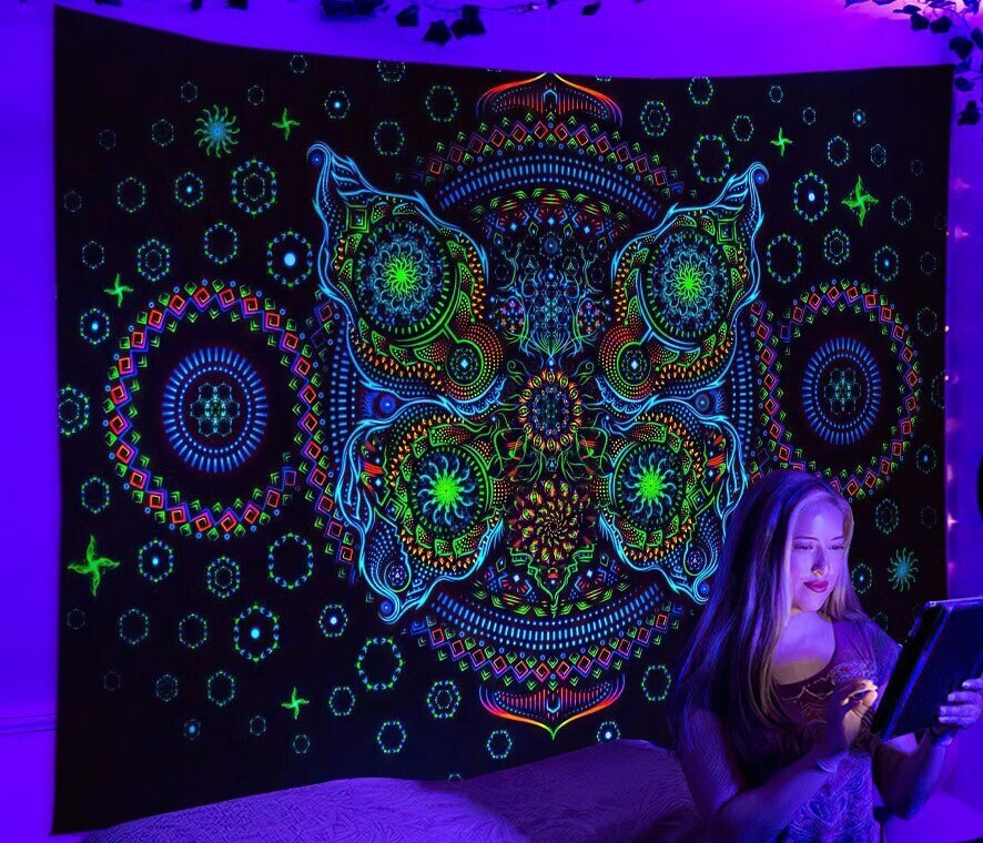 UV-Licht aktives Wandtuch/Wandteppich: Fractal World (Schwarzlickt aktiv)