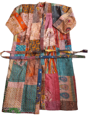 Langer Mantel im Patchwork-Design, für kühle Tage