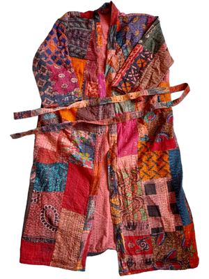 Langer Mantel im Patchwork-Design, für kühle Tage