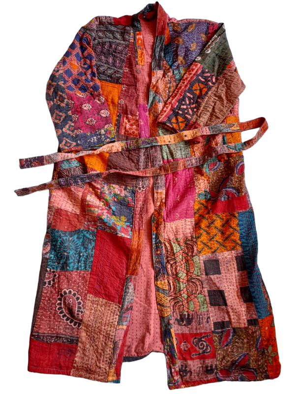 Langer Mantel im Patchwork-Design, für kühle Tage