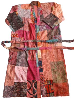 Langer Mantel im Patchwork-Design, für kühle Tage