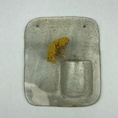 Muurvaasje 'muurboeketje' Muurvaasje 'muurboeketje'