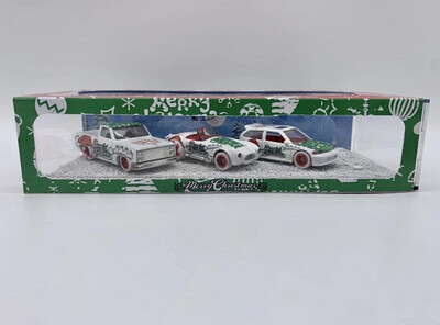 Hot Wheels Custom Themed Christmas Display Set with Magnetic Base - 3 Car Set