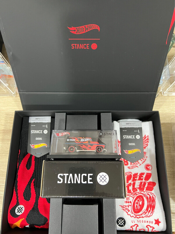 2022 Hot Wheels x Stance Socks Collaboration Box Set + GMC Van | Casual Size L