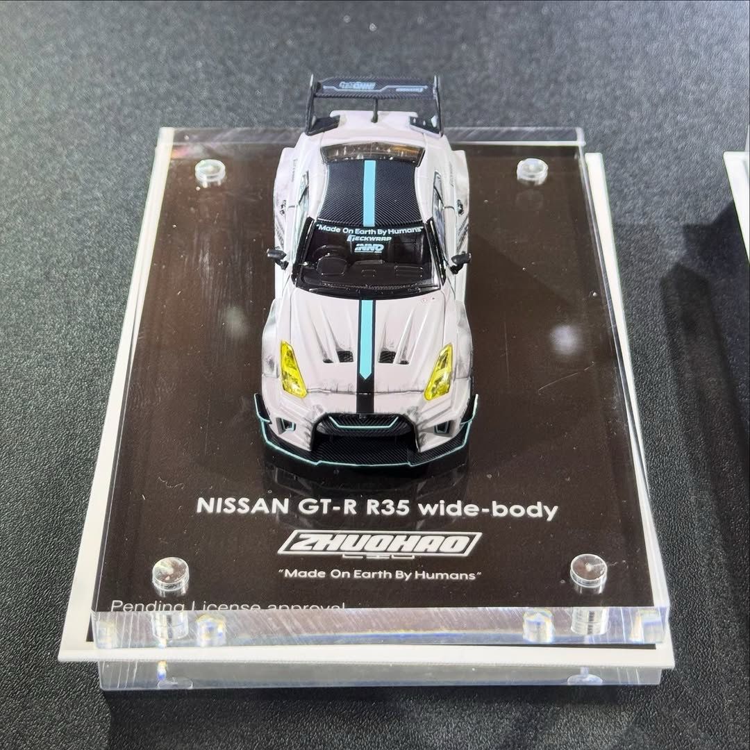 PREORDER] INNO 64 x ZHUOHAO LIU Nissan GT-R(R35)WIDEBODY