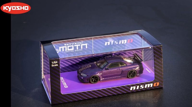 [PREORDER] KYOSHO Nissan Skyline GT-R R34 Z-Tune Purple with MOTN Lighting System Set | 2025 HEC Hobby Expo China