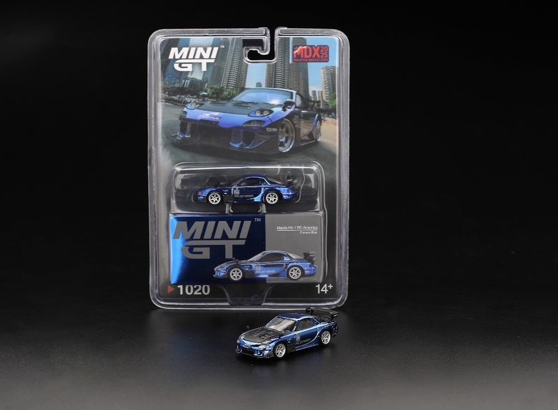 [PREORDER] #1020 MINI GT Mazda RX-7 RE-AMEMIYA Chrome Blue | 2025 Malaysia Diecast Expo MDX Regular