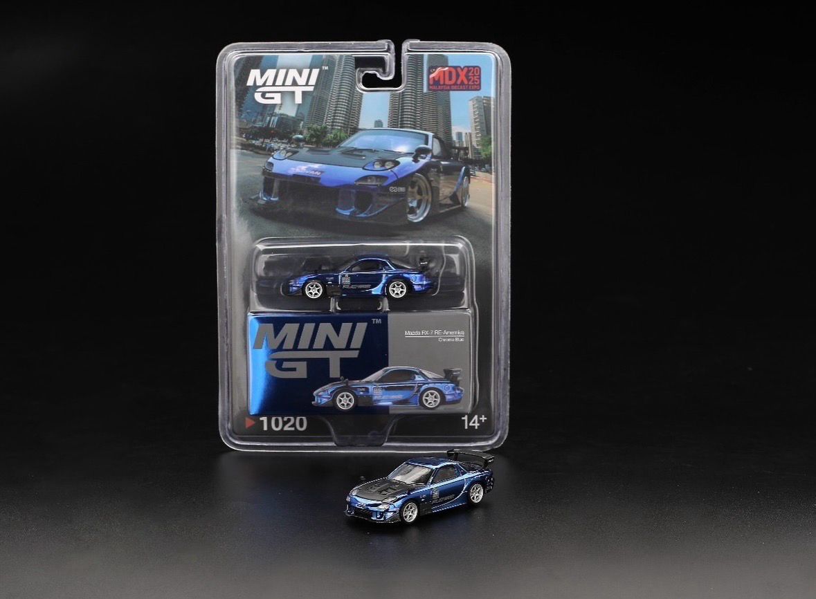 [PREORDER] #1020 MINI GT Mazda RX-7 RE-AMEMIYA Chrome Blue | 2025 Malaysia Diecast Expo MDX Regular