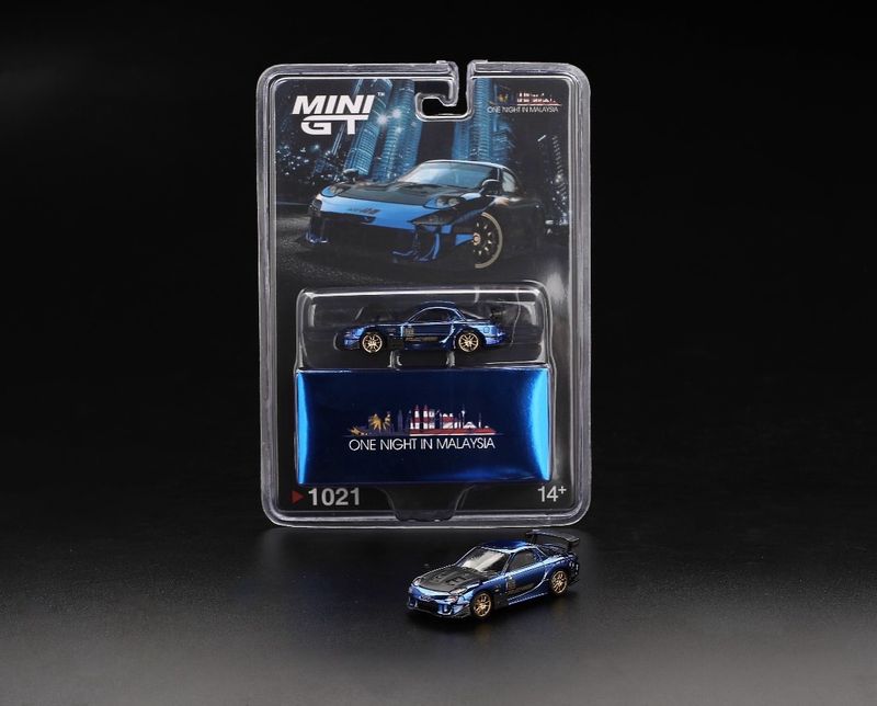 [PREORDER] #1021 MINI GT Mazda RX-7 RE-AMEMIYA Chrome Blue | 2025 Malaysia Diecast Expo MDX Dinner