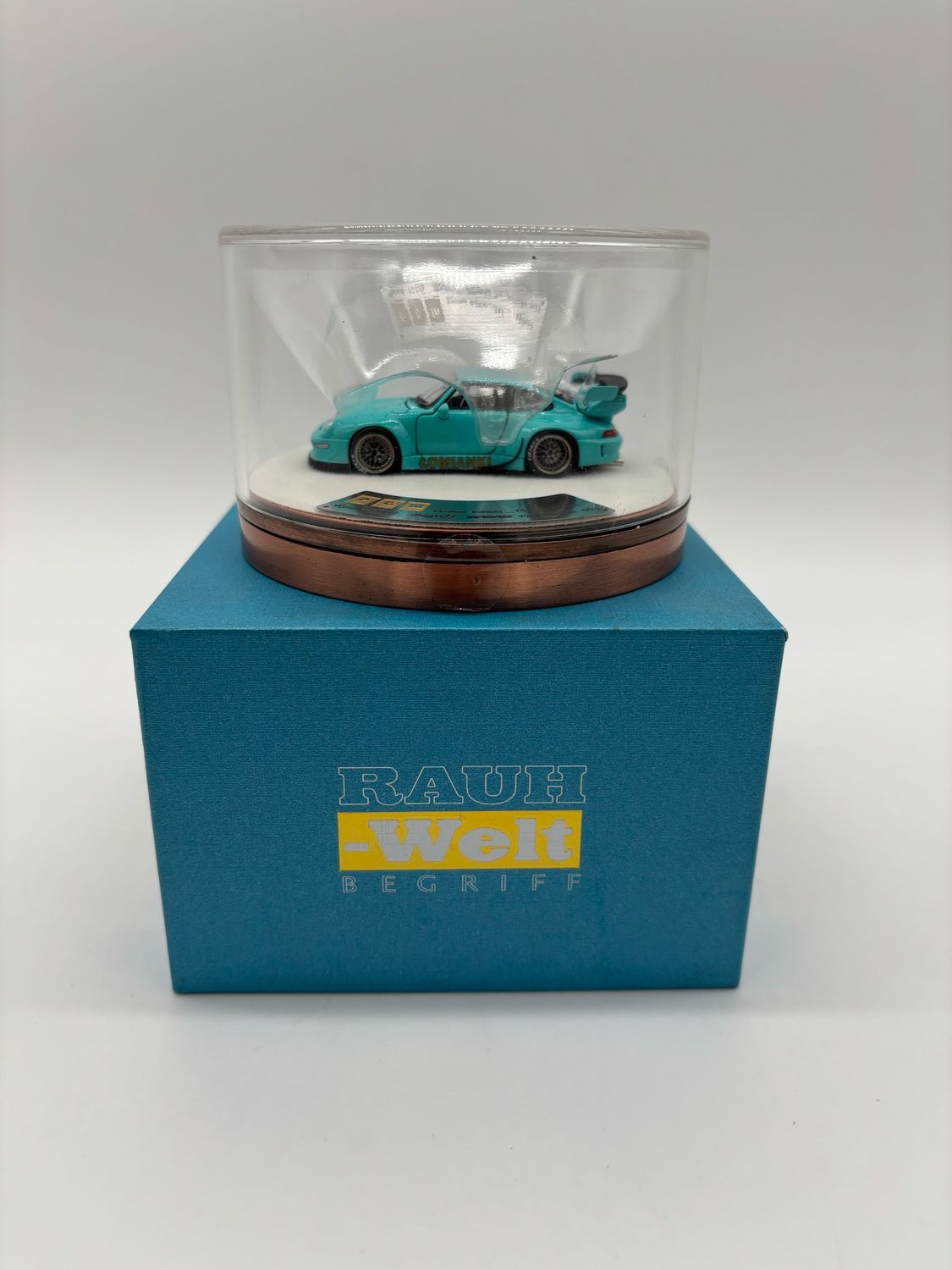 [PREORDER] PGM 1/64 Porsche 993 RWB Rauh Welt Begriff Lomianki Light Blue