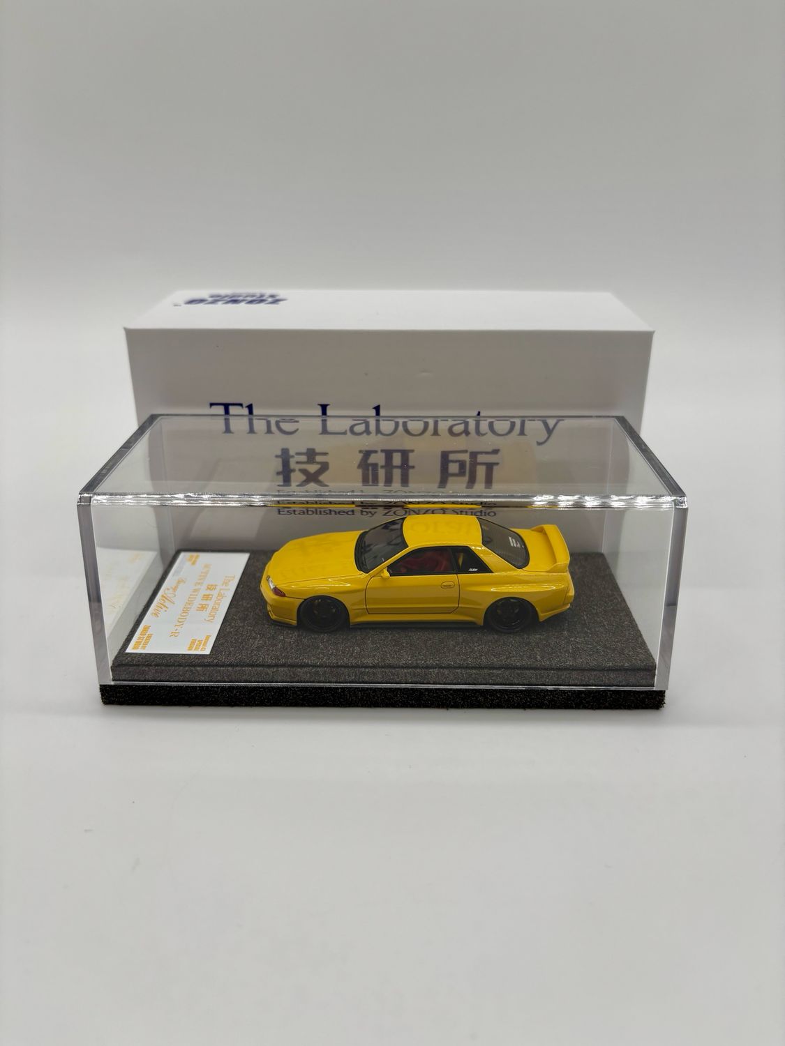 Zonzo The Laboratory 1/64 Active Widebody R Licensor Special Yellow Resin Model