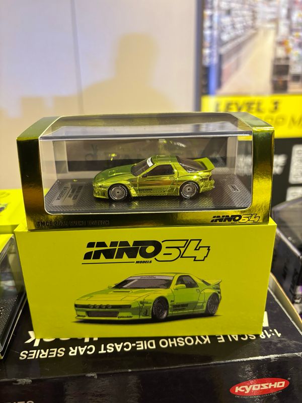 INNO64 Mazda RX-7 FC3S Pandem Chrome Green Chase | 2025 The Model Car Show TMCS