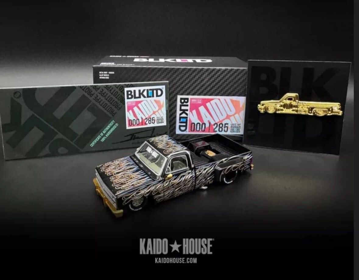 KAIDOHOUSE BLK LTD Chevrolet Silverado Dually On Fire (KHMG086) | With Pin | Sealed