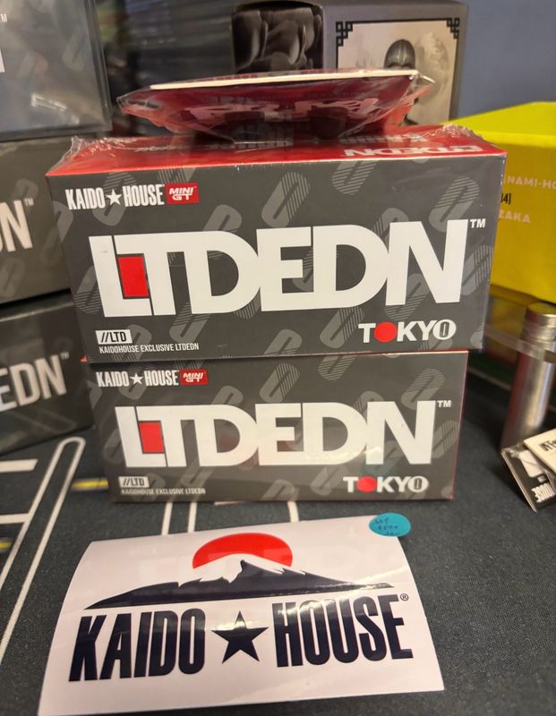 KAIDOHOUSE x LARRY CHEN x GARAGE ACTIVE Double Drop Set + Pin | (KHMG170 + KHMG171) | 2025 Tokyo Auto Salon Japan