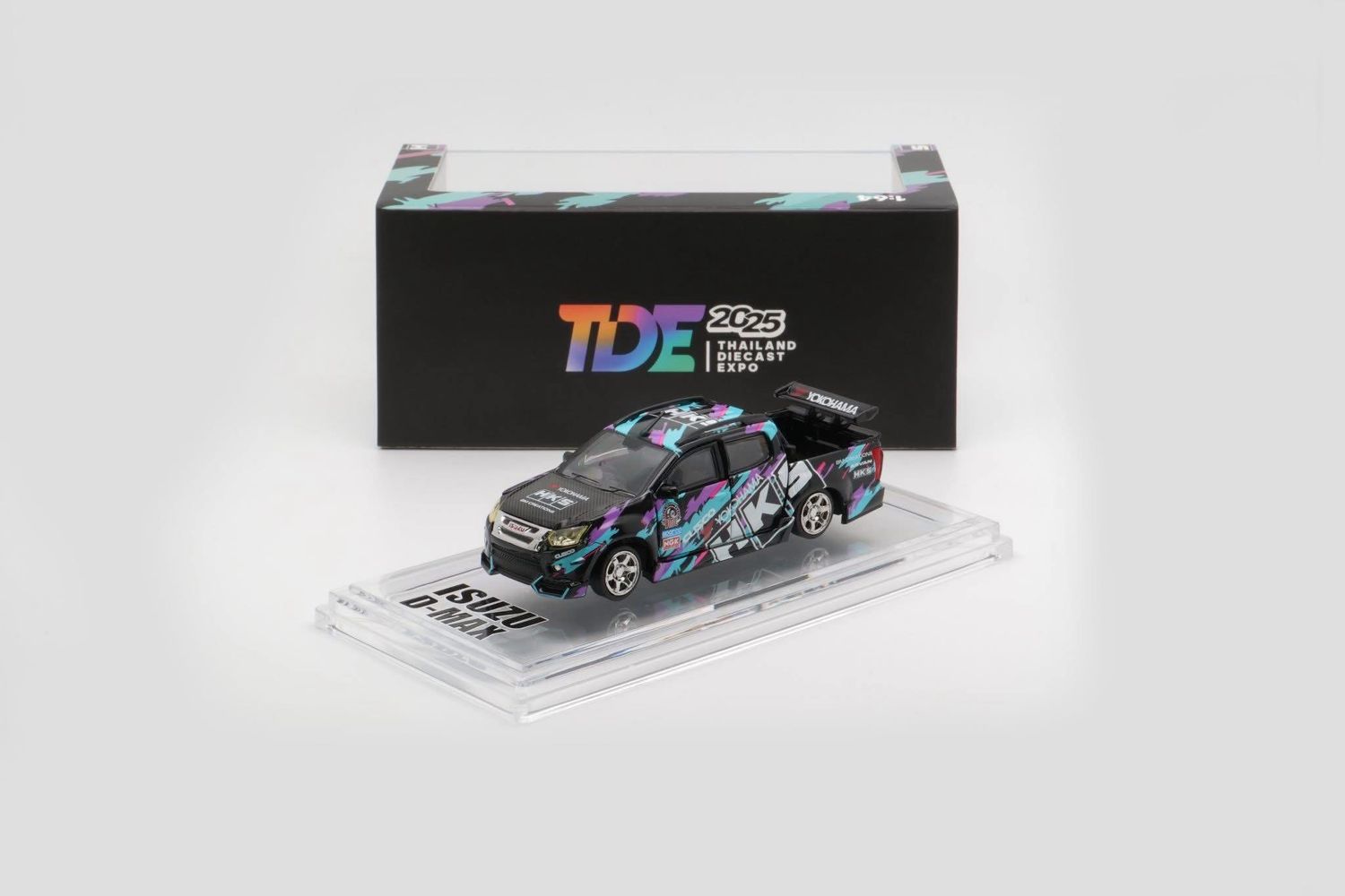 [PREORDER] BMC Isuzu D-Max 2018 HKS | 2025 Thailand Diecast Expo