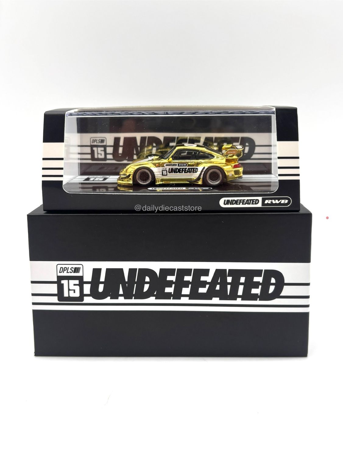 INNO64 x DPLS x UNDEFEATED Porsche RWB 964 Gold Chrome Chase | 2025 Tokyo Auto Salon TAS KL