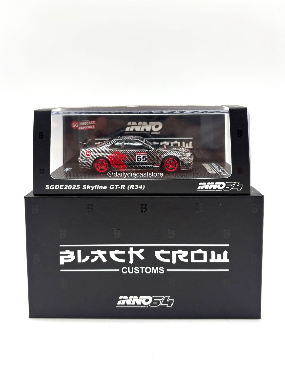 INNO64 x BLACK CROW CUSTOMS x SGDE NISSAN SKYLINE GT-R (R34) Chase | 2025 Singapore Diecast Expo