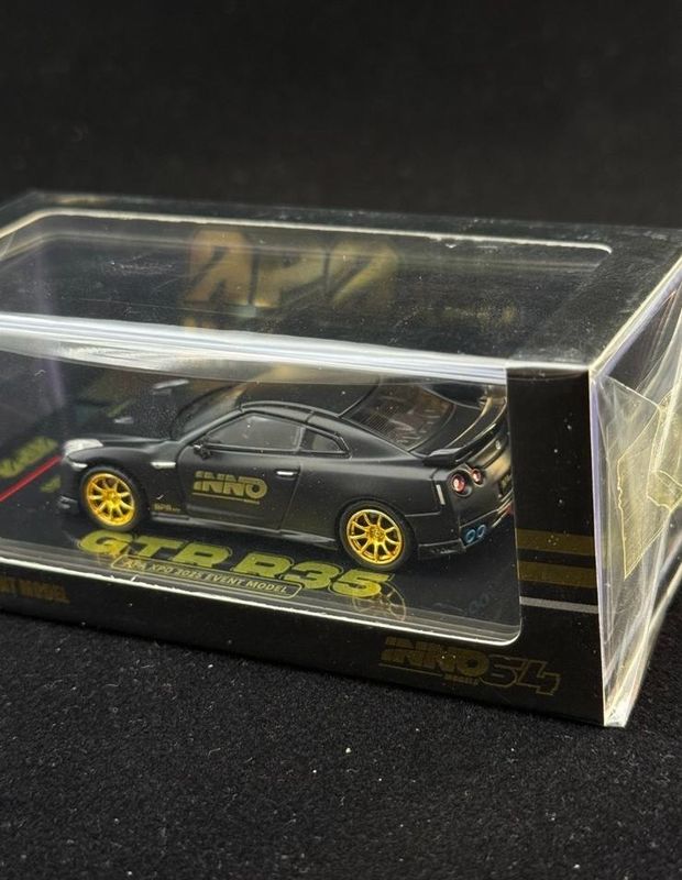 INNO64 Nissan GT-R R35 Mystery Pack Exclusive Black | 2025 Auto Passion Alliance (APA)