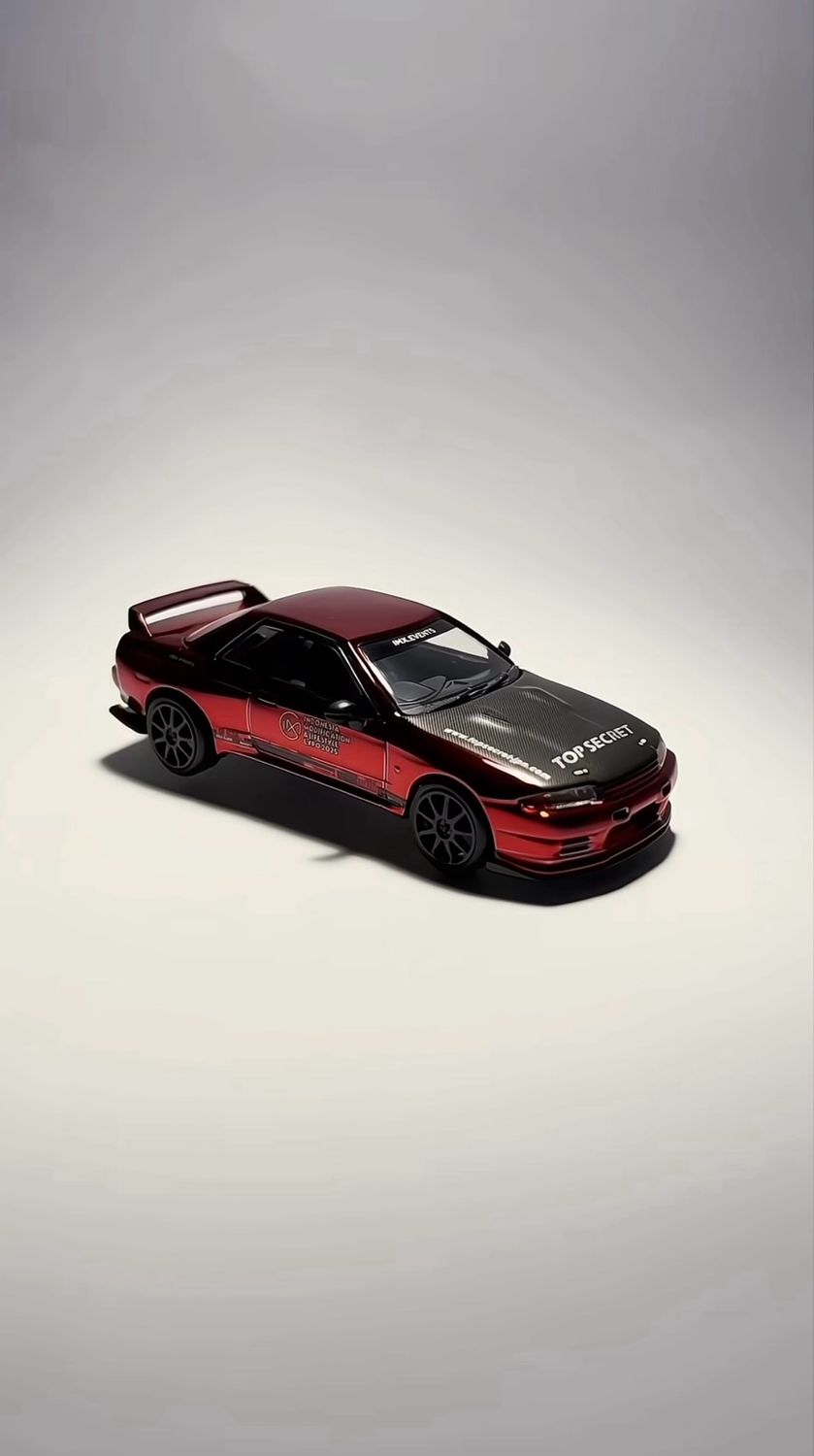 1073 MINI GT Nissan Skyline GT-R32 Top Secret Chrome Red + Top