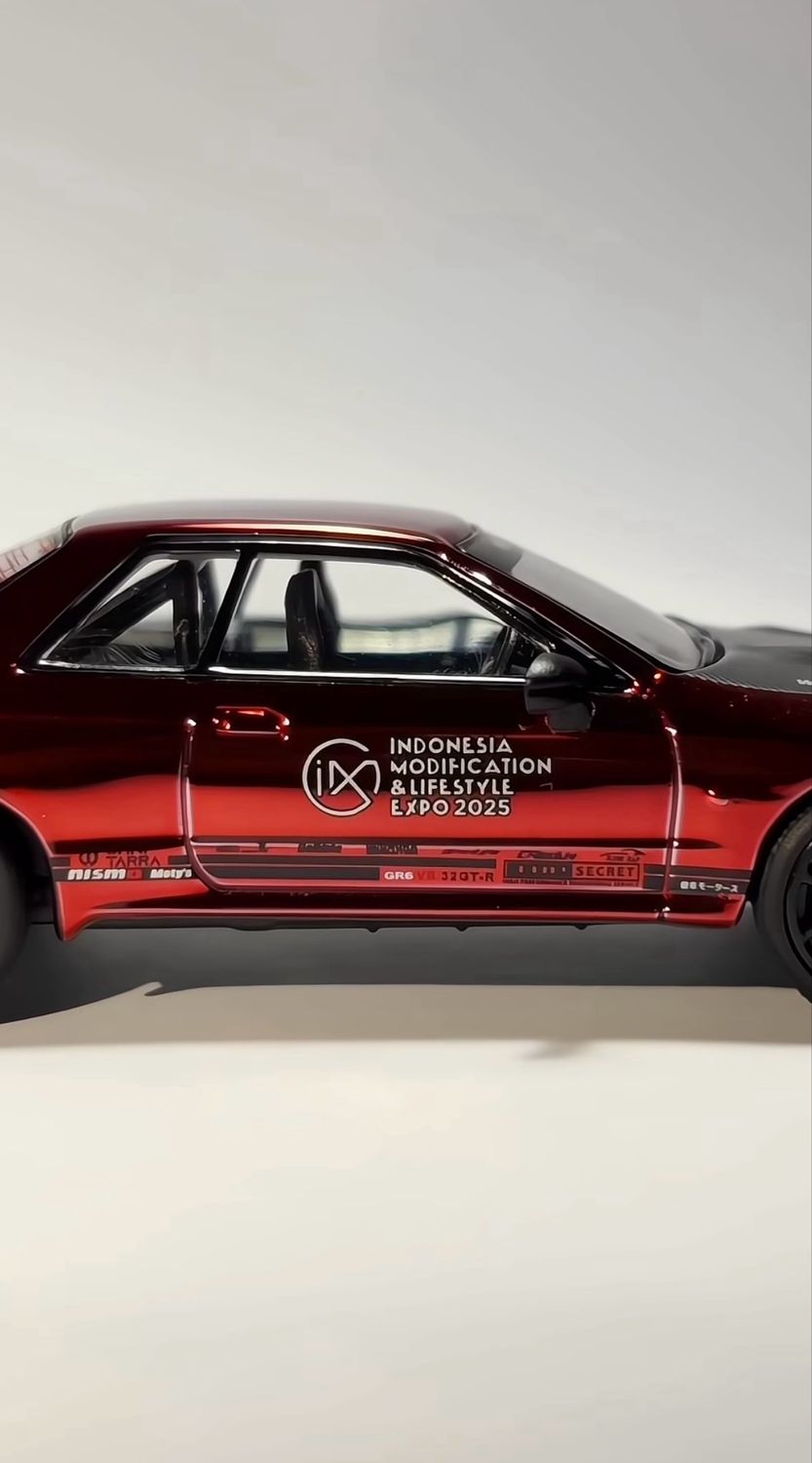 1073 MINI GT Nissan Skyline GT-R32 Top Secret Chrome Red + Top