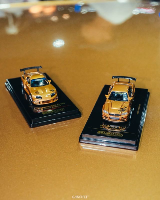 INNO64 Toyota Supra A80 GT300 &amp; Nissan Skyline R34 GT-R “Top Secret Thailand” Set | 2025 Tokyo Auto Salon TAS KL