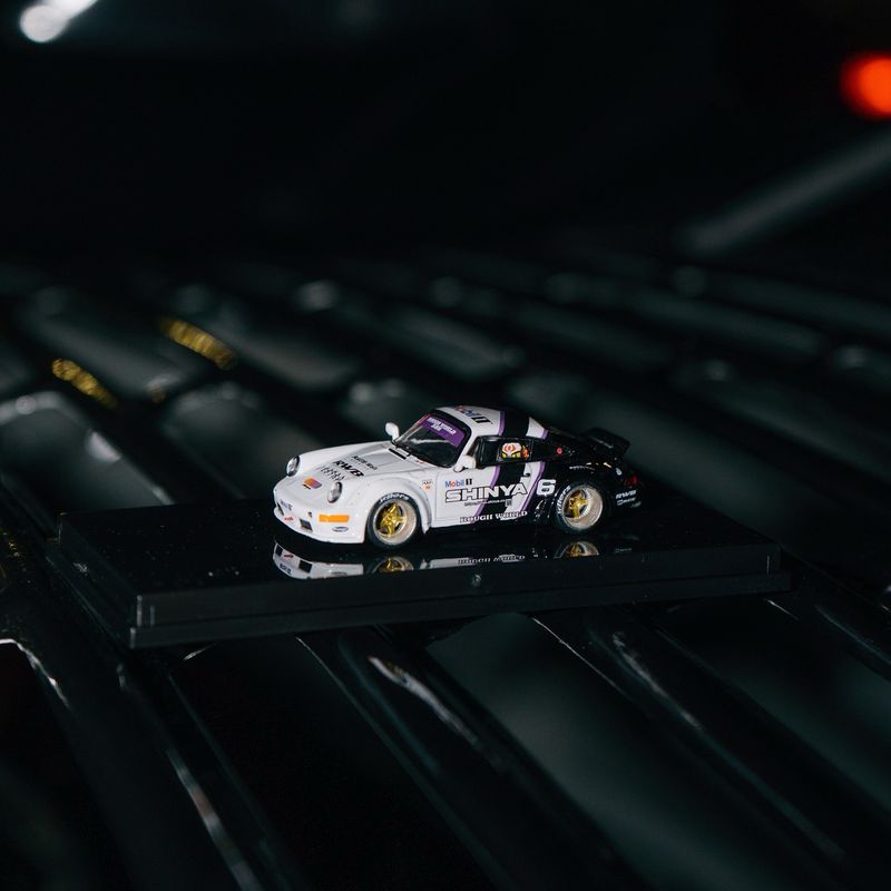 [PREORDER] Tarmac Works x Shinya x Rauh-Welt Begriff 1/64 RWB Porsche Shinya