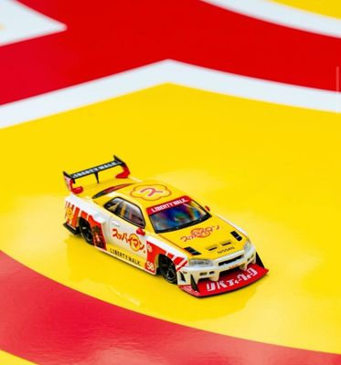 PREORDER] #1162 MINI GT x SUPAIMAN Nissan Skyline ER34 LBWK | 2026