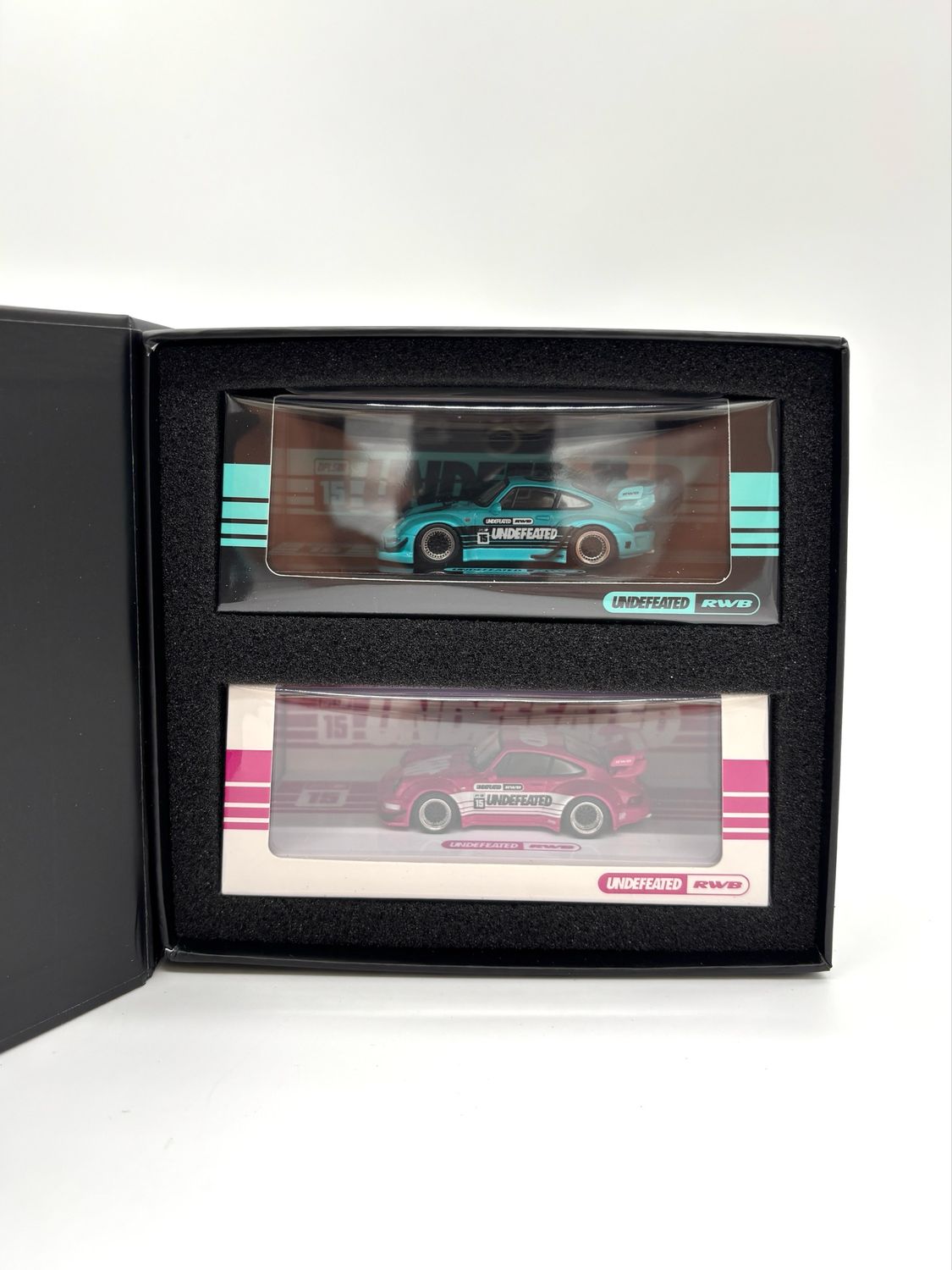 DPLS x UNDEFEATED Porsche RWB Friends &amp; Family Exclusive Regular Box Twin Car Set