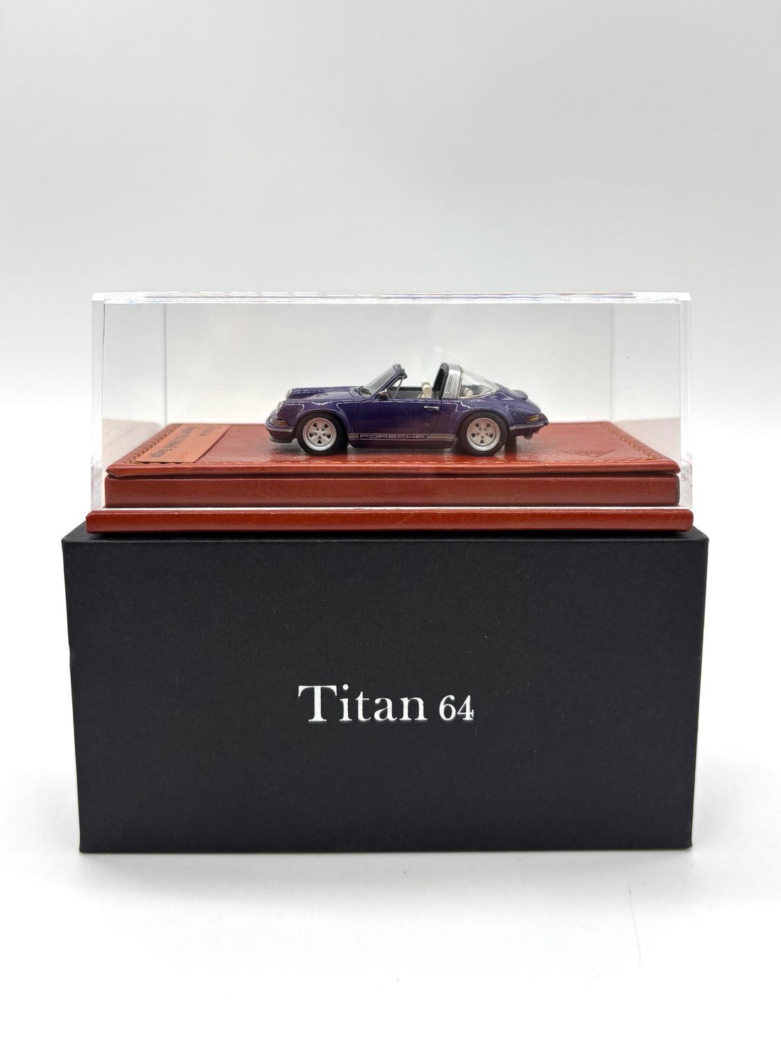 MAKE UP Model x Titan 64 Porsche Singer 911 (964) Targa MAKE UP Model x Titan 64 Porsche Singer 911 (964) Targa