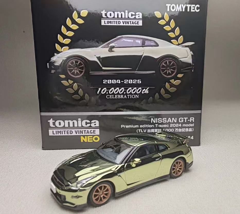 [PREORDER] Tomica Limited Vintage Neo TLVN Nissan GT-R Green Chrome Premium Edition T-Spec 2024 Model (10,000,000th Celebration Exclusive)