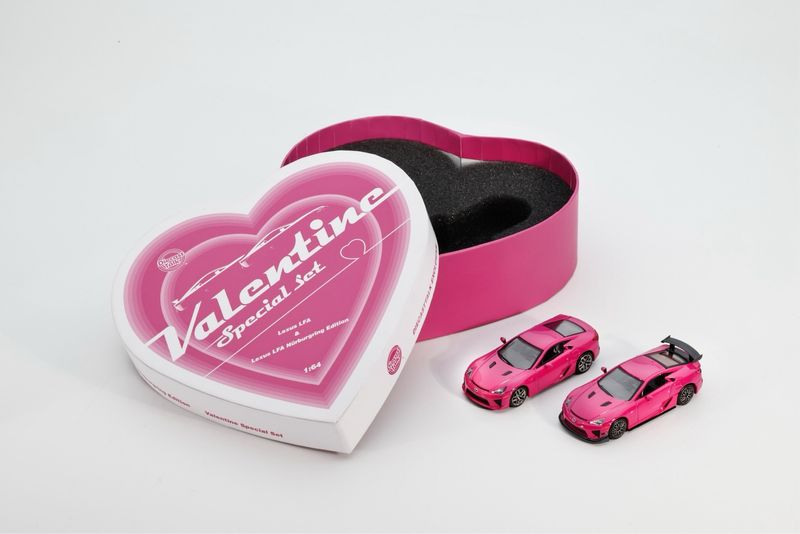 [PREORDER] GCD x Diecast Talk Lexus LFA Valentine’s Day Exclusive Box Set