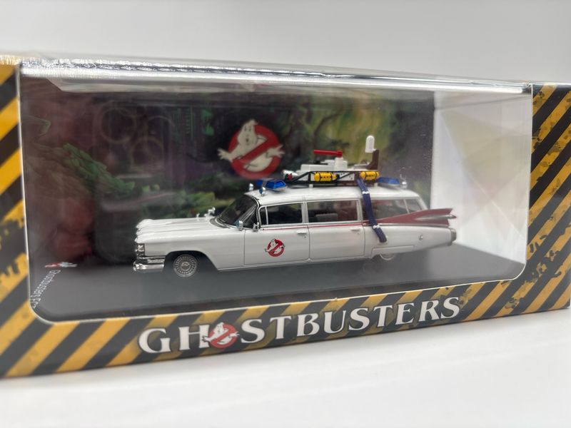 Ghostbusters 1/43 Ecto 1 Model Car White