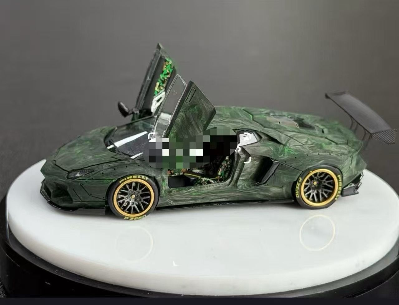 [PREORDER] PGM 1/64 LBWK Lamborghini Aventador Carbon Fiber Green | 2026 Hobby Expo China (HEC)