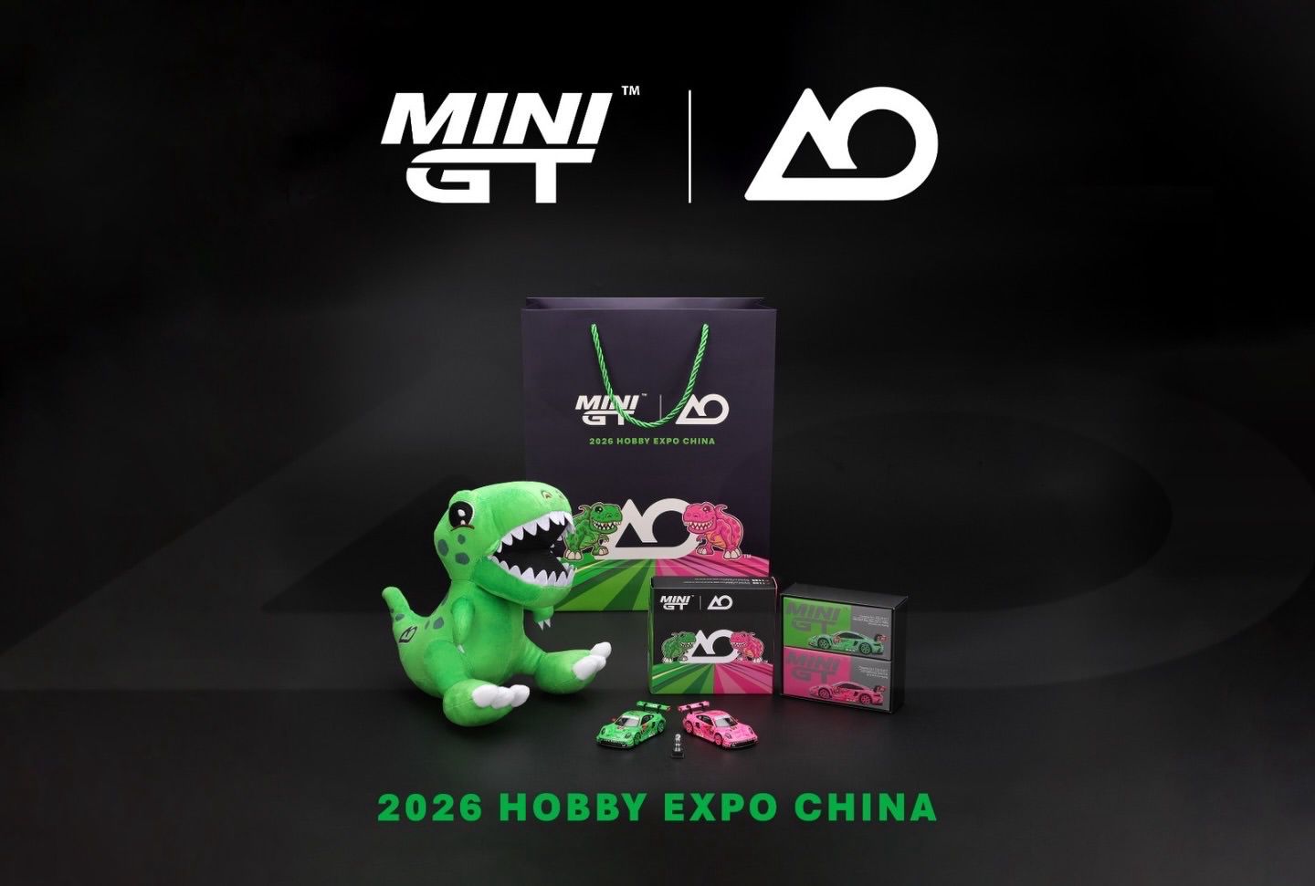 [PREORDER] #1198 &amp; #1199 MINI GT Porsche 911 GT3 No.77 GTD PRO AO Racing 2024 IMSA Show Car w/ Trophy &amp; Small Rexy Plushie Set | 2026 Hobby Expo China