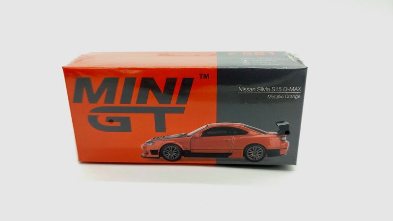 #581 MINI GT Nissan Silvia S15 D-MAX Metallic Orange