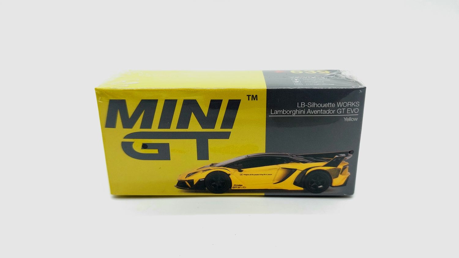 #639 MINI GT Lamborghini LB-Silhouette WORKS  Aventador GT EVO Yellow