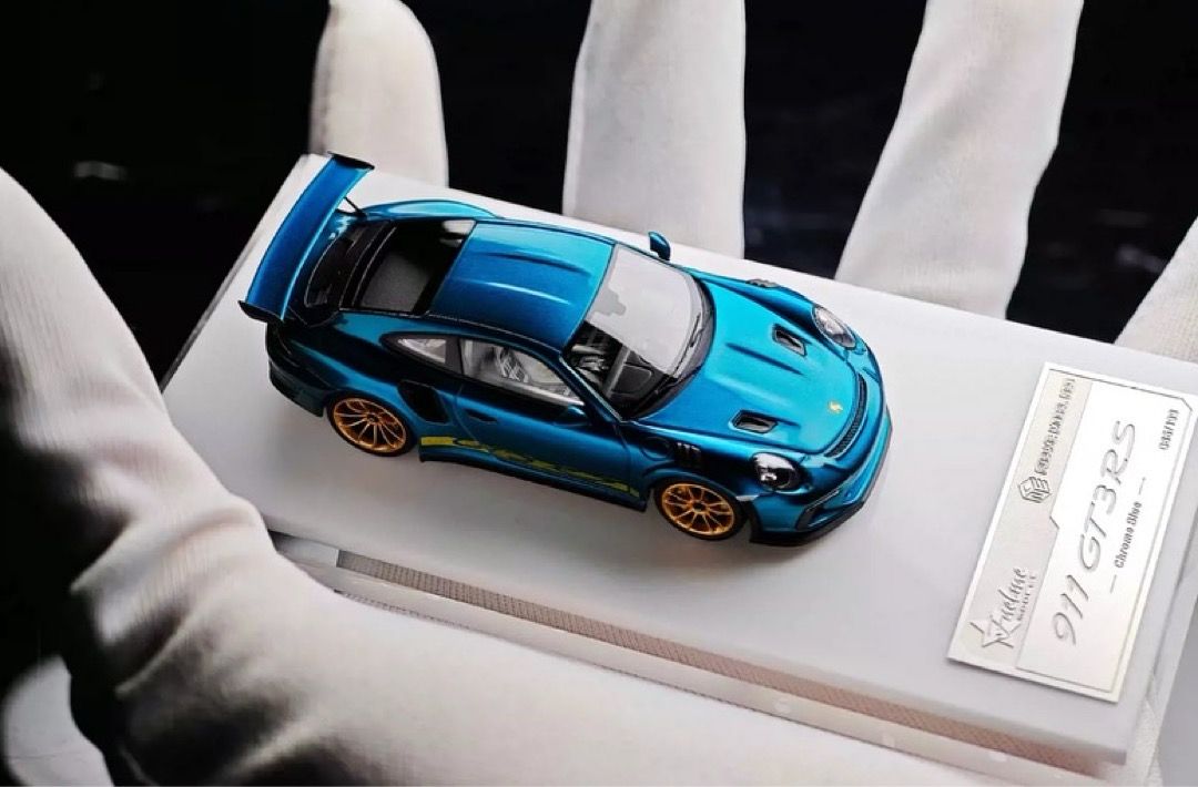 FuelMe 1/64 Porsche 911 GT3 RS 2018 Chrome Blue