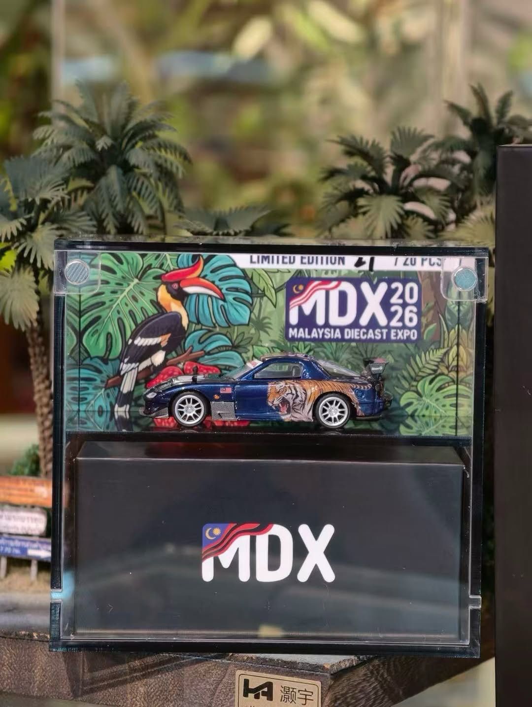 [PREORDER] MINI GT x MDX Mazda RX-7 Harimau Custom with Acrylic Display Case | 2026 Malaysia Diecast Expo