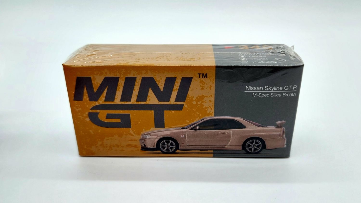 #348 MINI GT Nissan Skyline GT-R (R34) M-Spec  Silica Breath