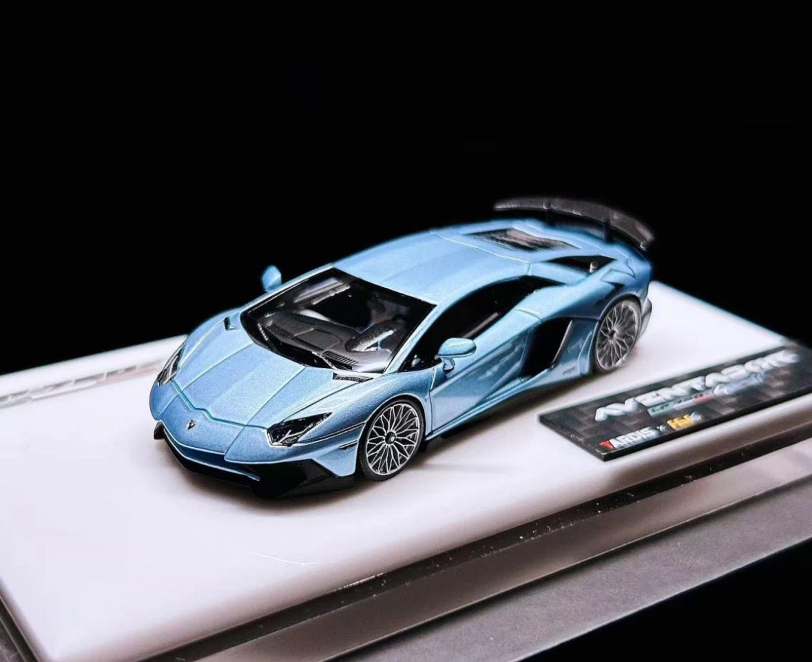 Tardis x Halo Model 1/64 Resin Lamborghini Aventador 750-4 SV Clearwater Blue